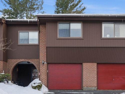 55-55 Hawthorne Cir, Peabody, MA, 01960-2760 | Card Image