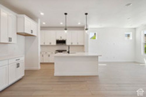 32-2861 S Tetzlaff Pl, West Valley City, UT, 84128-2732 | Card Image