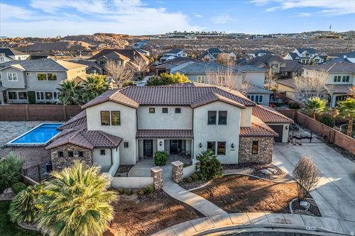 2864 E 1290 S, St George, UT, 84790-8661 | Card Image