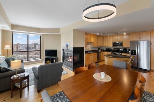 unit-2604-100 3rd Ave S, Minneapolis, MN, 55401-2722 | Card Image