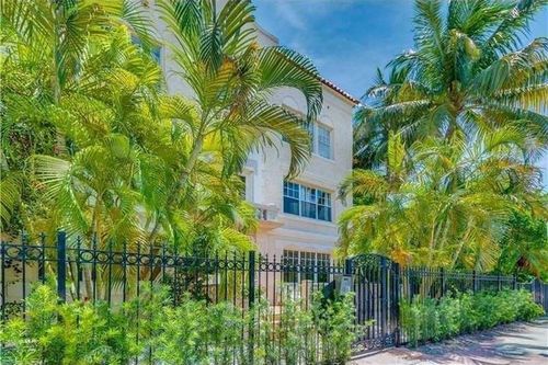 apt-2-1611 Michigan Ave, Miami Beach, FL, 33139-2508 | Card Image
