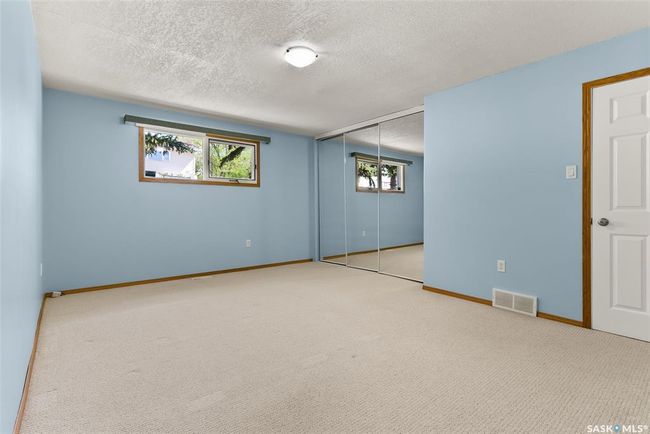 227 &amp; 229 Lakeview Ave, House other with 2 bedrooms, 2 bathrooms and 12 parking in Silton SK | Image 17
