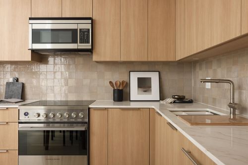 593 49th Ave E, Vancouver, BC, V5W2H1 | Card Image