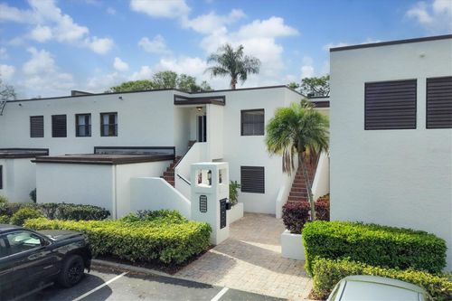 8-5058 Marsh Field Rd, SARASOTA, FL, 34235-5623 | Card Image