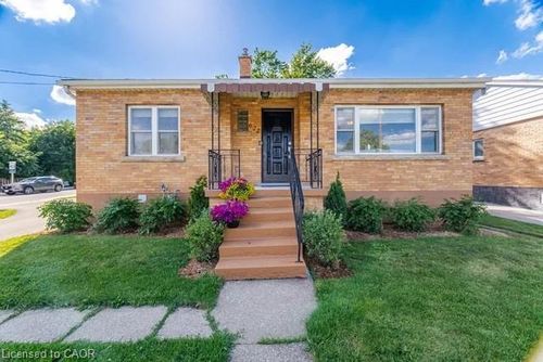 622 Upper Sherman Ave, Hamilton, ON, L8V3M2 | Card Image