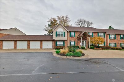 5 - 8851 Carrousel Park Circle, Condo with 2 bedrooms, 2 bathrooms and null parking in Colerain Township OH | Image 1