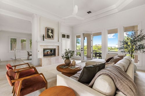 25-2305 Barton Creek Boulevard, Austin, TX, 78735 | Card Image