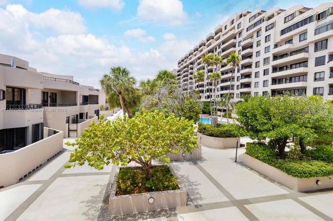 APT-174 - 201 Crandon Blvd, Townhouse with 4 bedrooms, 7 bathrooms and null parking in Key Biscayne FL | Image 63