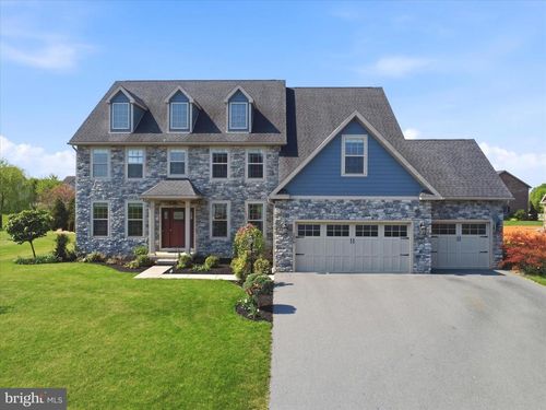 206 Matthew Dr, CHAMBERSBURG, PA, 17201-2875 | Card Image