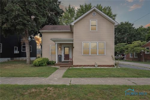 207 Ash Ave, Findlay, OH, 45840-4703 | Card Image