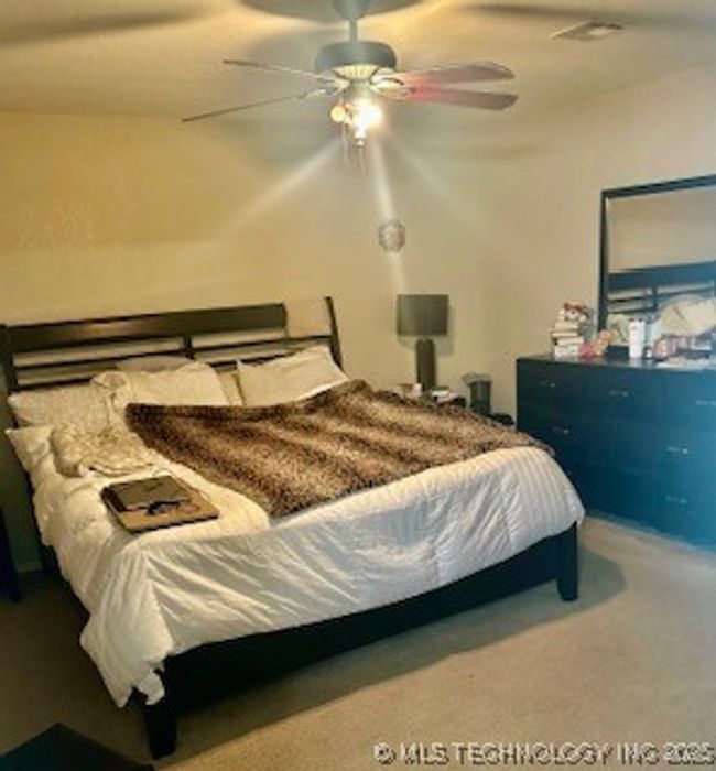 Master Bedroom | Image 6