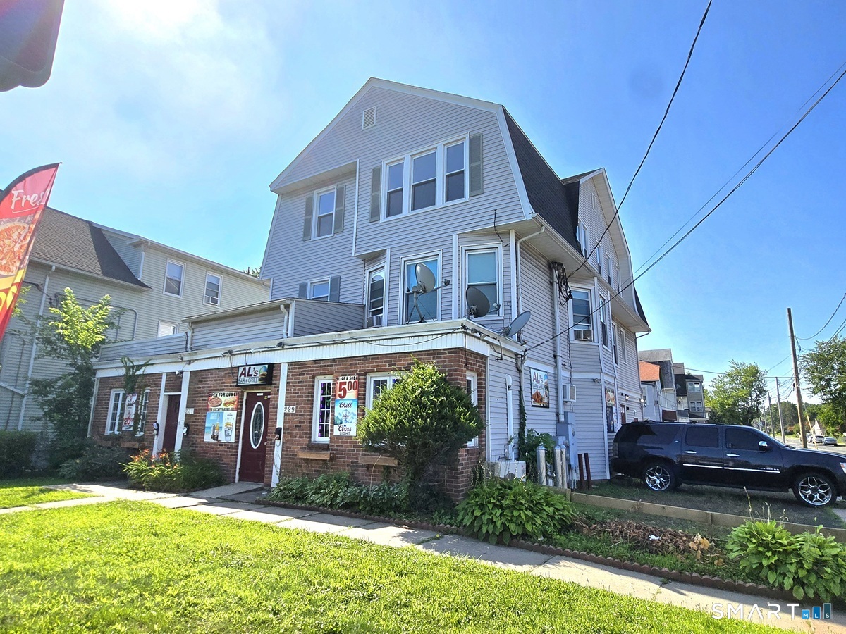 Residential Lease in Hartford 5