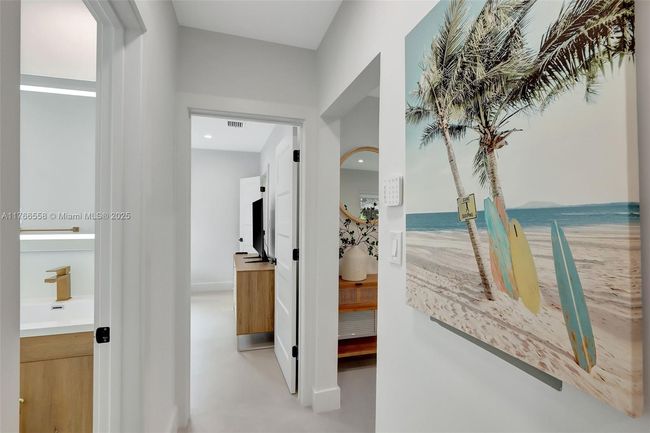 646 Ne 114 Th St, House other with 3 bedrooms, 2 bathrooms and null parking in Biscayne Park FL | Image 26
