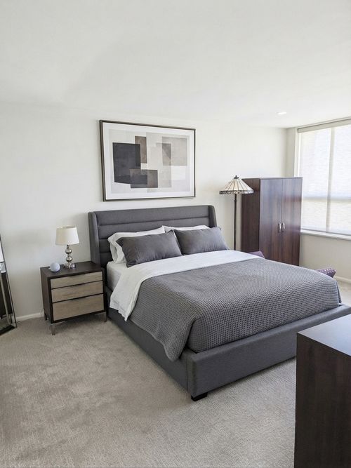 6c-5733 N Sheridan Road, Chicago, IL, 60660 | Card Image