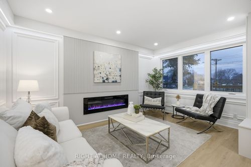162 Tower Dr, Scarborough, ON, M1R3P5 | Card Image