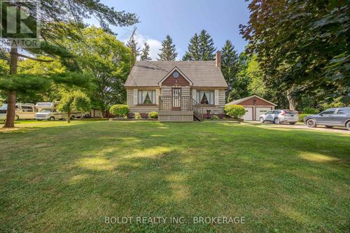 747 Ridge Road, Welland (Cooks Mills), ON, L3B5N7 | Card Image