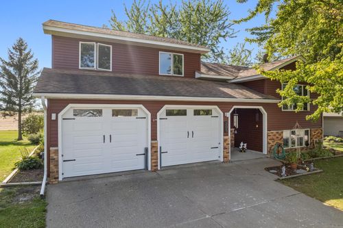 205 Nicholas Dr, Lewiston, MN, 55952-1122 | Card Image