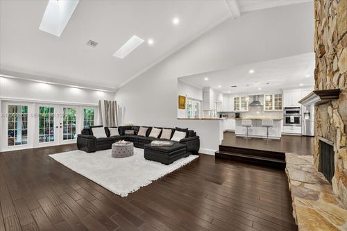 13000 Nw 5th St, Plantation, FL, 33325-2221 | Card Image