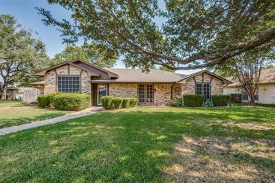 1420 Marble Canyon Drive, House other with 3 bedrooms, 2 bathrooms and null parking in Desoto TX | Image 2