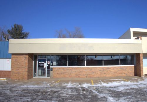 2110 W Cameron St, Eau Claire, WI, 54703-4948 | Card Image