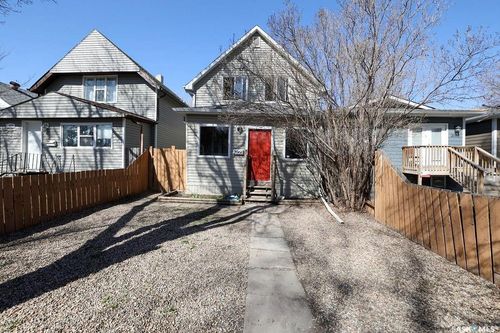 2066 Wallace St, Regina, SK, S4N4A4 | Card Image