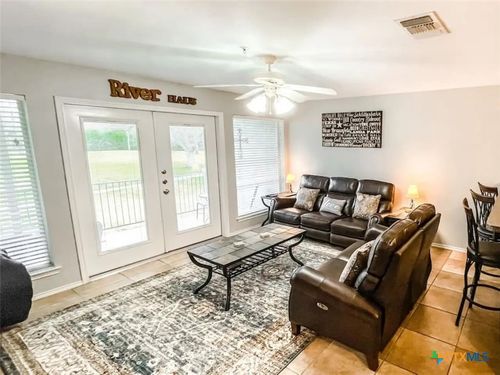 unit-e102-730 Mather St, New Braunfels, TX, 78130-4381 | Card Image