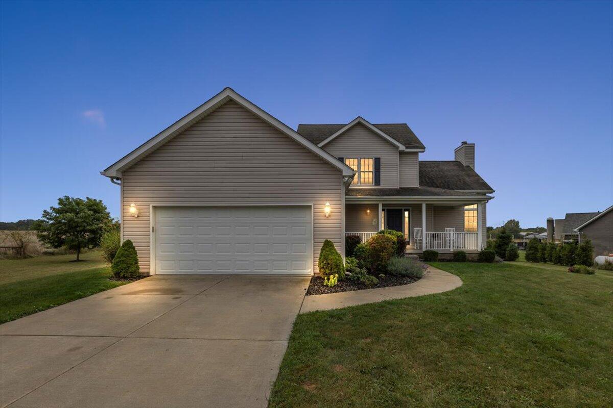 Oakwood Rd, Ortonville, MI 48462