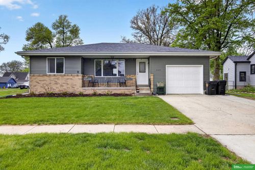 209 S 2nd St, Cedar Bluffs, NE, 68015-3111 | Card Image