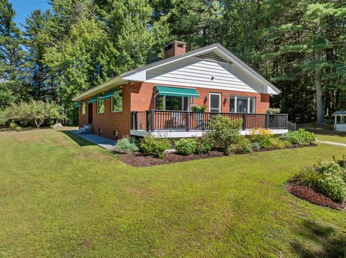 106 Mountain Rd, Sandwich, NH, 03227-3556 | Card Image