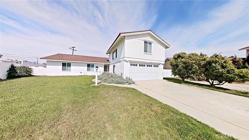 17196 Santa Lucia St, Fountain Valley, CA, 92708-3139 | Card Image