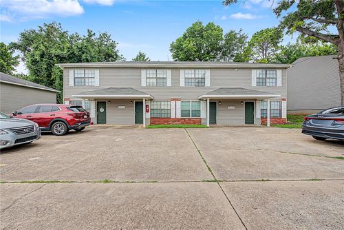 2731, 2733, 2735, & 2737 N Valencia Avenue, Fayetteville, AR, 72703 | Card Image