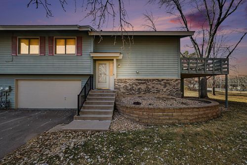 11115 Vessey Cir, Bloomington, MN, 55437-3139 | Card Image