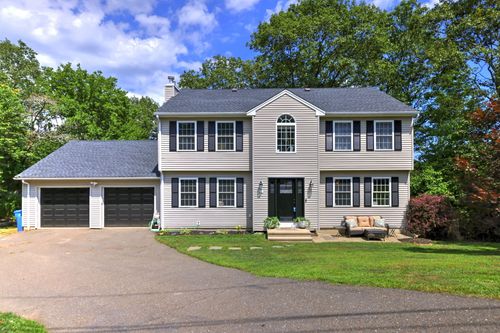 28 Edgewood Ave, Shelton, CT, 06484-5616 | Card Image