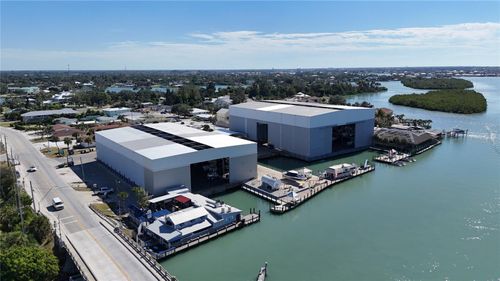 n93-100 Circuit Rd, NOKOMIS, FL, 34275-3006 | Card Image