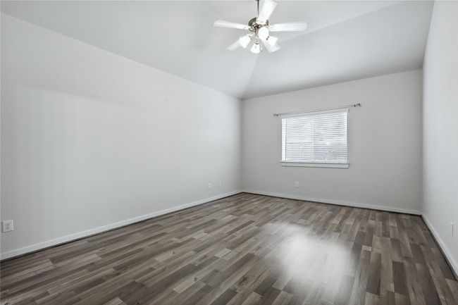 Spacious secondary bedroom. | Image 4