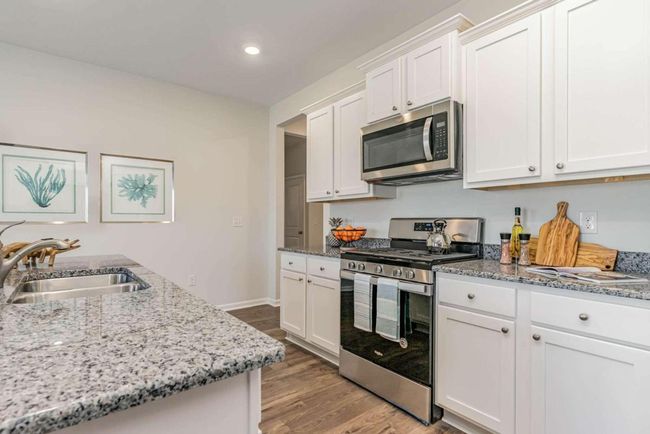 489 Coconut Dr, House other with 4 bedrooms, 2 bathrooms and null parking in Bloomingdale GA | Image 6
