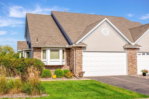 1091 Westcliff Curv, Shoreview, MN, 55126-1402 | Card Image