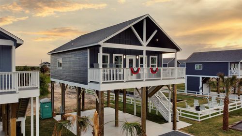 1036 Sunset Dr, Crystal Beach, TX, 77650 | Card Image