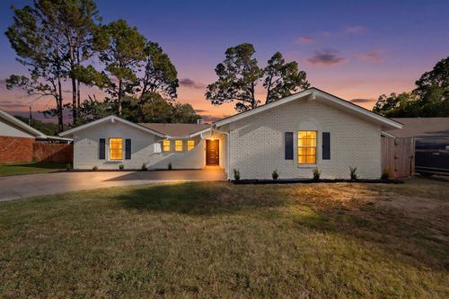 6608 Gary Lane, Fort Worth, TX, 76112 | Card Image
