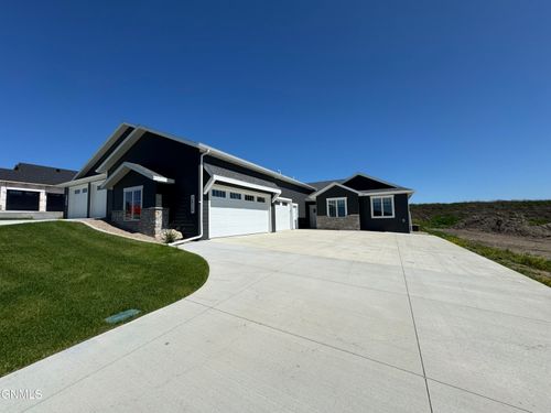 2020 Prairie Hawk Dr, Bismarck, ND, 58503-5739 | Card Image