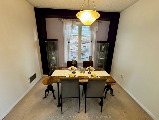 1058 Farmstead Dr, House other with 3 bedrooms, 3 bathrooms and 1 parking in Milton ON | Image 4