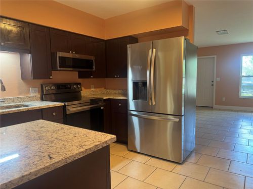 530 Briarwood Rd, Venice, FL, 34293-3243 | Card Image