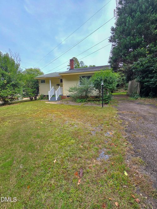 912 Dixie Trl, Raleigh, NC, 27607-6840 | Card Image