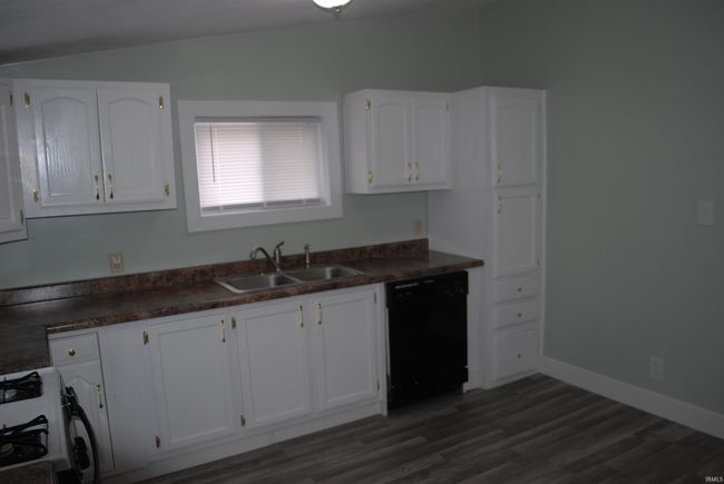 501 N 2 Nd St, House other with 4 bedrooms, 1 bathrooms and null parking in Elkhart IN | Image 15