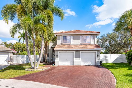 5077 Prairie Dunes Village Cir, Lake Worth, FL, 33463-8215 | Card Image