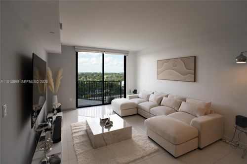 apt-812-5300 Nw 85th Ave, Doral, FL, 33166-5353 | Card Image