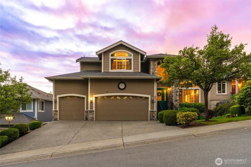 8218 Ne 187th Way, Kenmore, WA, 98028-2824 | Card Image