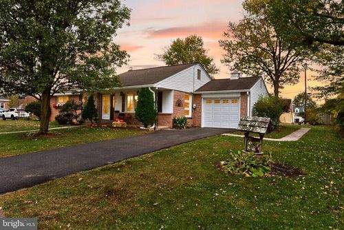 916 N Franklin St, POTTSTOWN, PA, 19464-4022 | Card Image