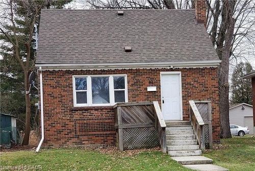 84 Ewen Rd, Hamilton, ON, L8S3C5 | Card Image