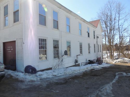 102 E Bow St, Franklin, NH, 03235-1216 | Card Image